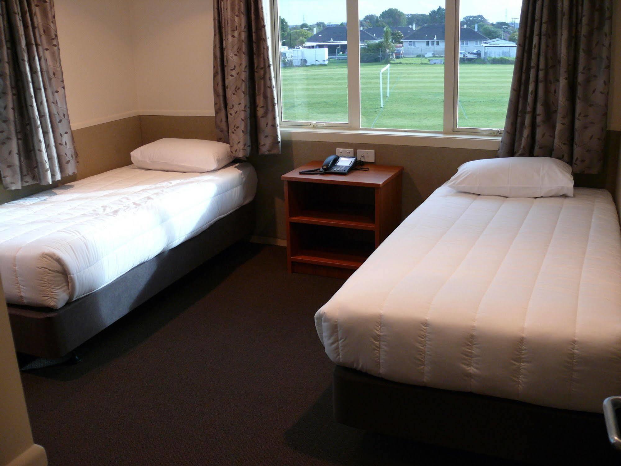 Bruce Pulman Lodge Papakura Exteriör bild