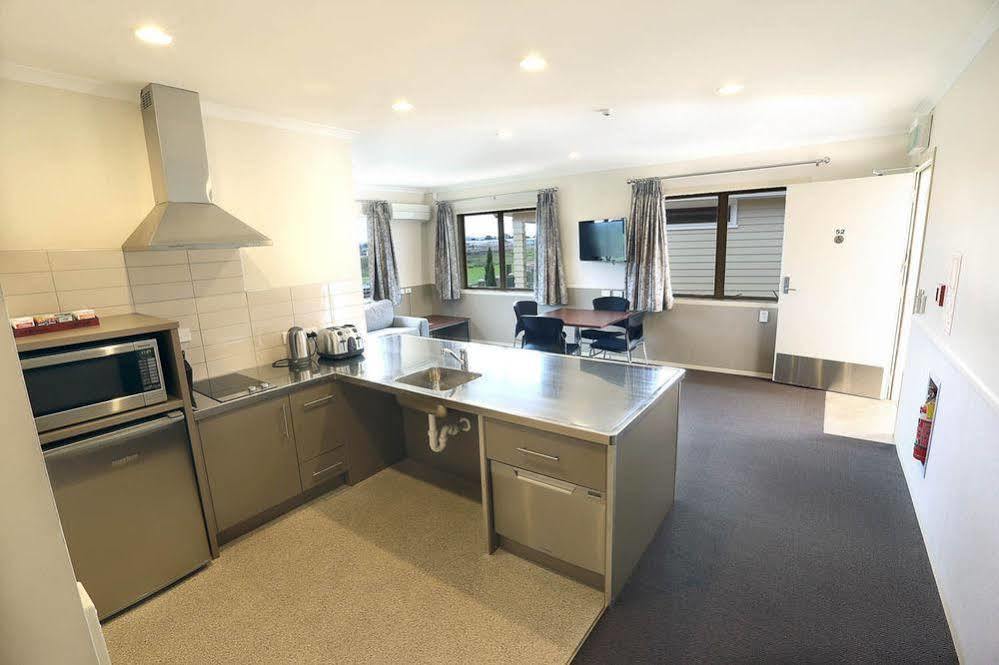 Bruce Pulman Lodge Papakura Exteriör bild